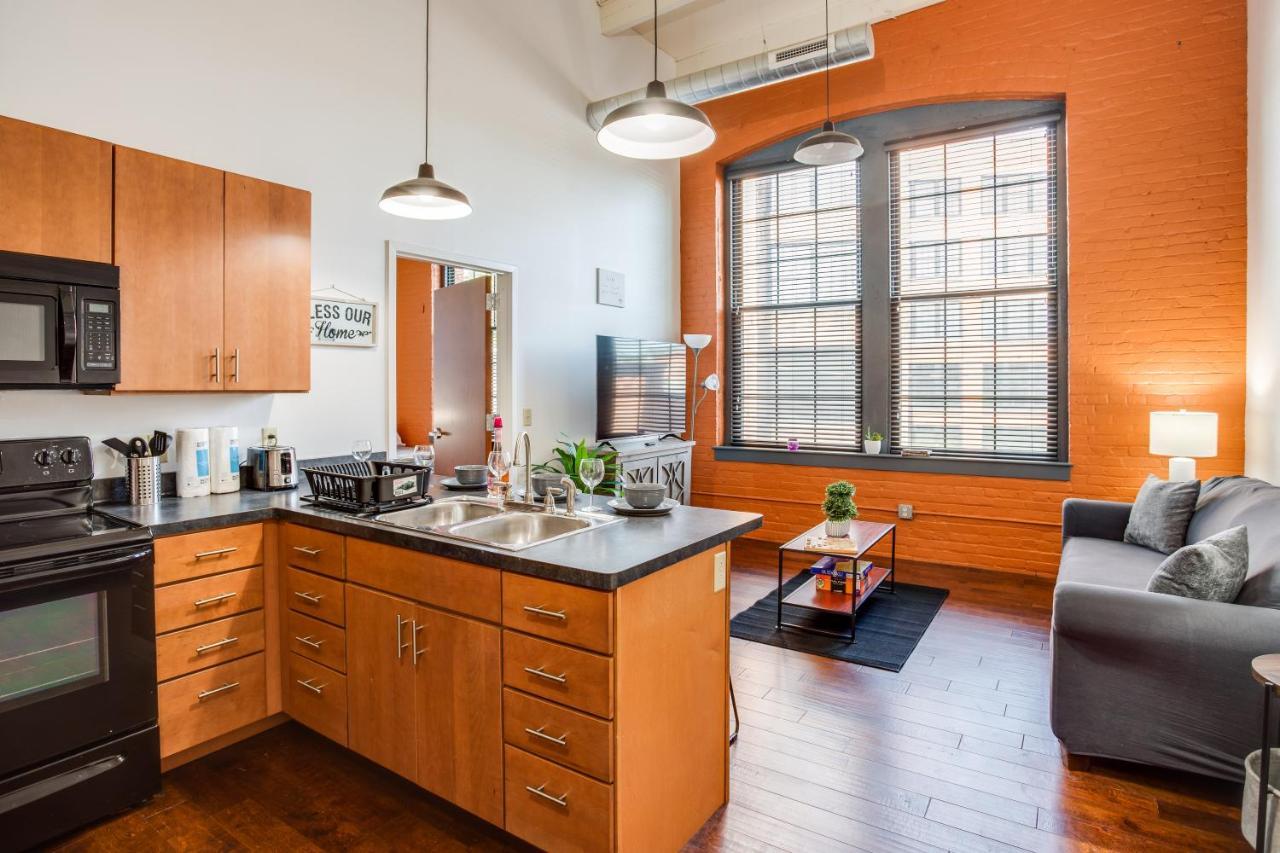Ny Style Centric Loft With King Bed By Park Ave Appartement Rochester Buitenkant foto