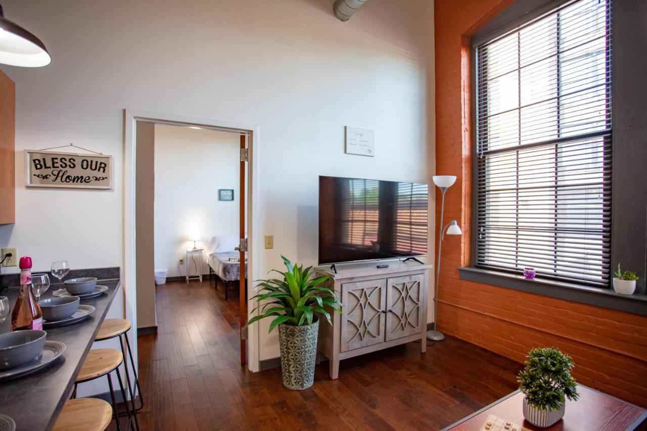 Ny Style Centric Loft With King Bed By Park Ave Appartement Rochester Buitenkant foto